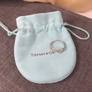 Tiffany&Co infinity ring